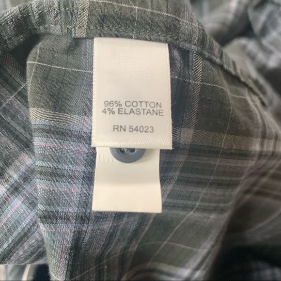 Large Button Down - Picture 4 of 4